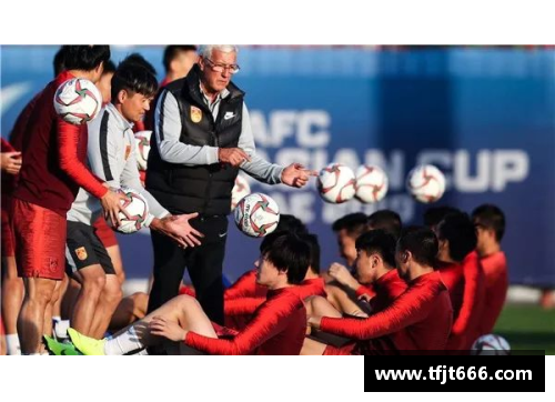 韩国足球教练风云：领航者与传奇
